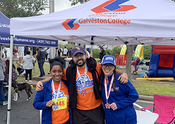 Galveston College placed four out of five team members in the Galveston County Daily News Press Run. From left, GC student Eva Ríos, Zech Lucero and GC Assistant Director of Admissions and Records, Andrea Wiste.
